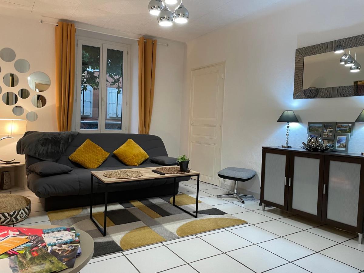T2 Plein Centre Au 1Er Etage Avec Parking Prive Apartment Millau Ngoại thất bức ảnh