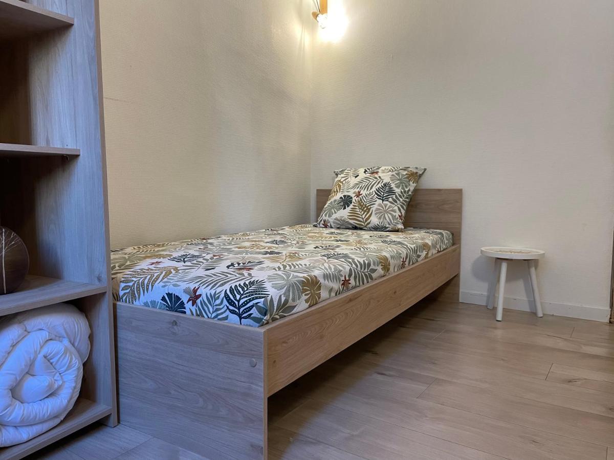 T2 Plein Centre Au 1Er Etage Avec Parking Prive Apartment Millau Ngoại thất bức ảnh